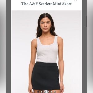 A&F Scarlet Mini Skort